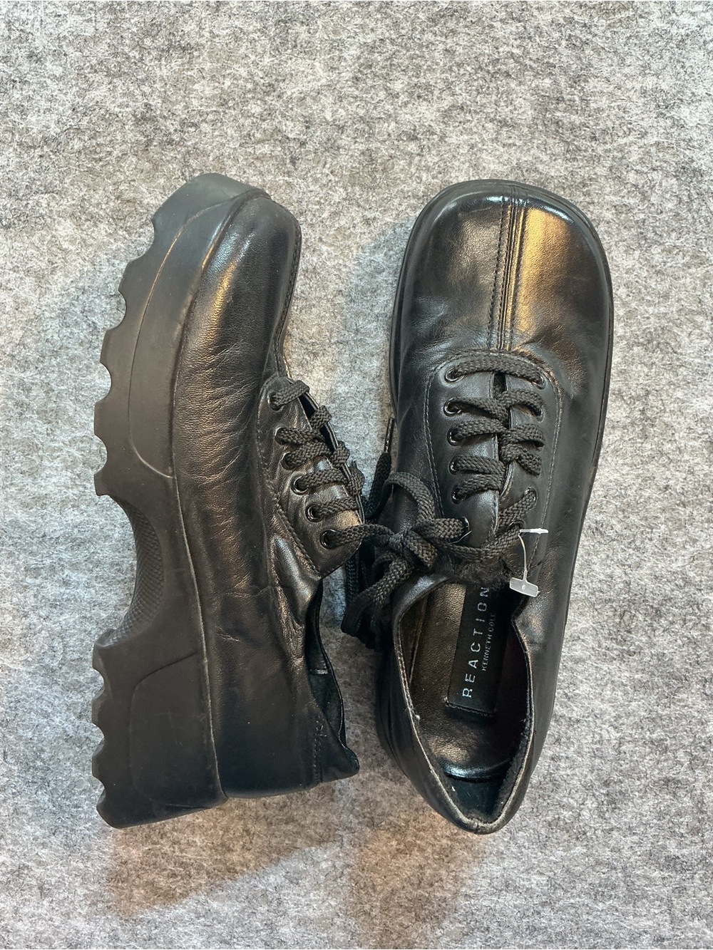 Kenneth Cole Vintage 90s Chunky Reaction Men's Black Leather Lace-Up Oxfords